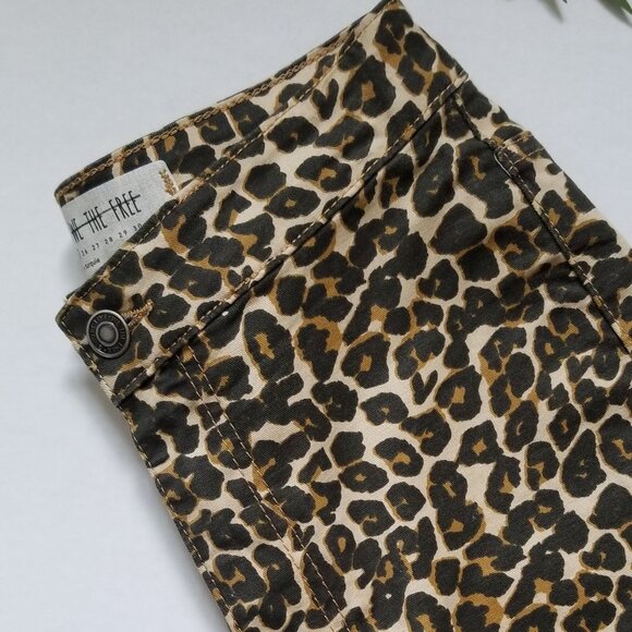Free People Leopard Print Belle Pants Size 25 - Picture 6 of 13